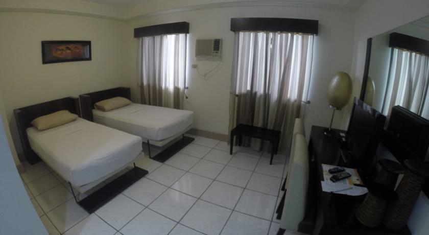 Urban Inn Iloilo Bagian luar foto